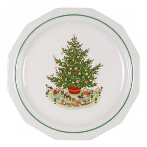 Set of 4 Pfaltzgraff Christmas Heritage